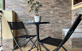 Fuddia Room & Suite